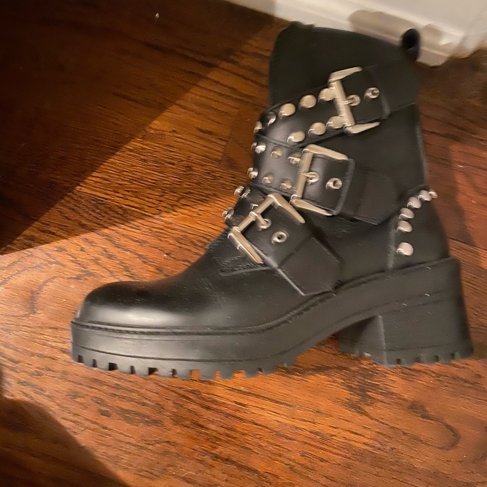 Zara black leather motorcycle studded boot size 7